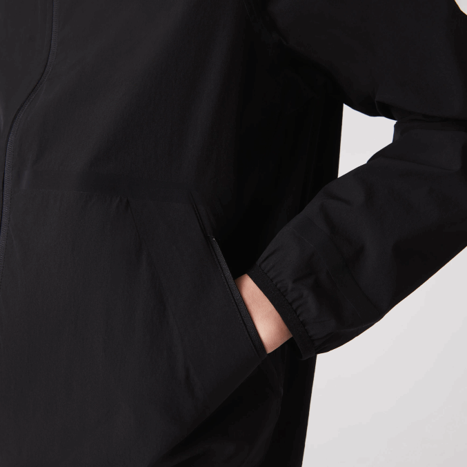 negro 031 VVL0A1284 hombres Lacoste chamarra ligera con capucha y cremallera