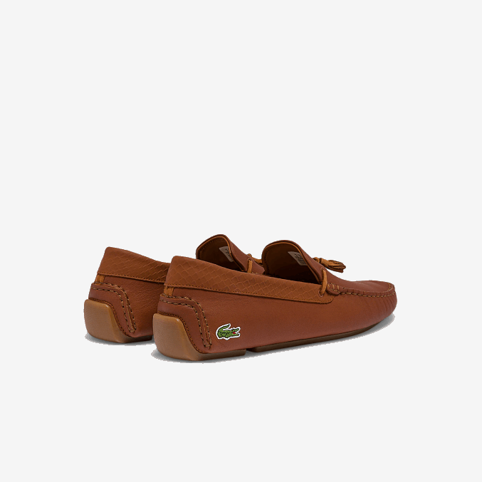 chicle marrón 524 VVL0A1843 hombres Lacoste mocasín piloto de piel con borlas grabadas