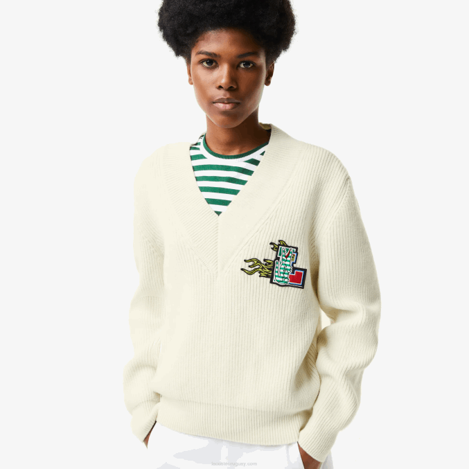blanco 70v VVL0A2642 mujer Lacoste jersey de lana con cuello de pico y placa de cómic